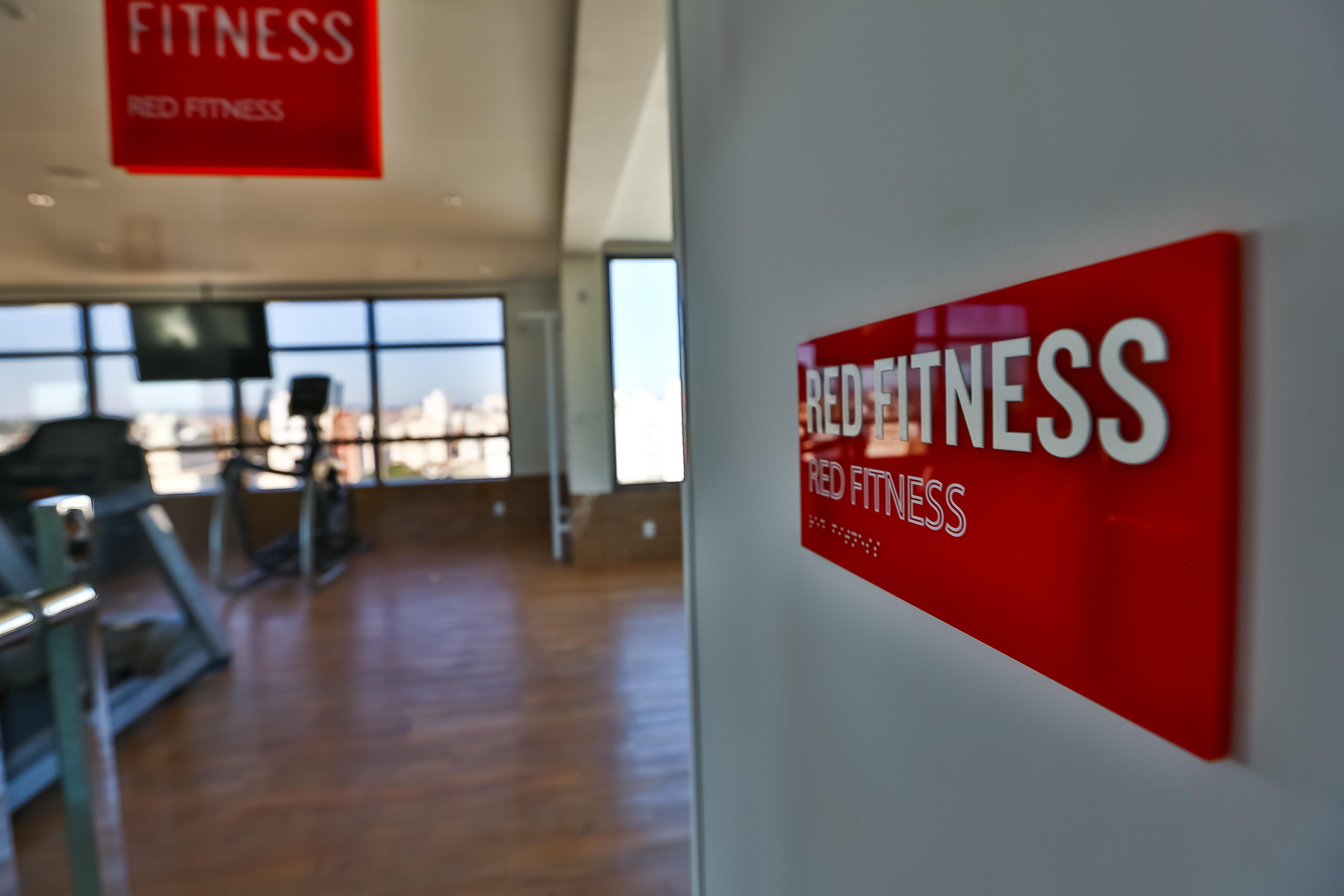 Radisson Red Campinas Hotel Ngoại thất bức ảnh Red Fitness