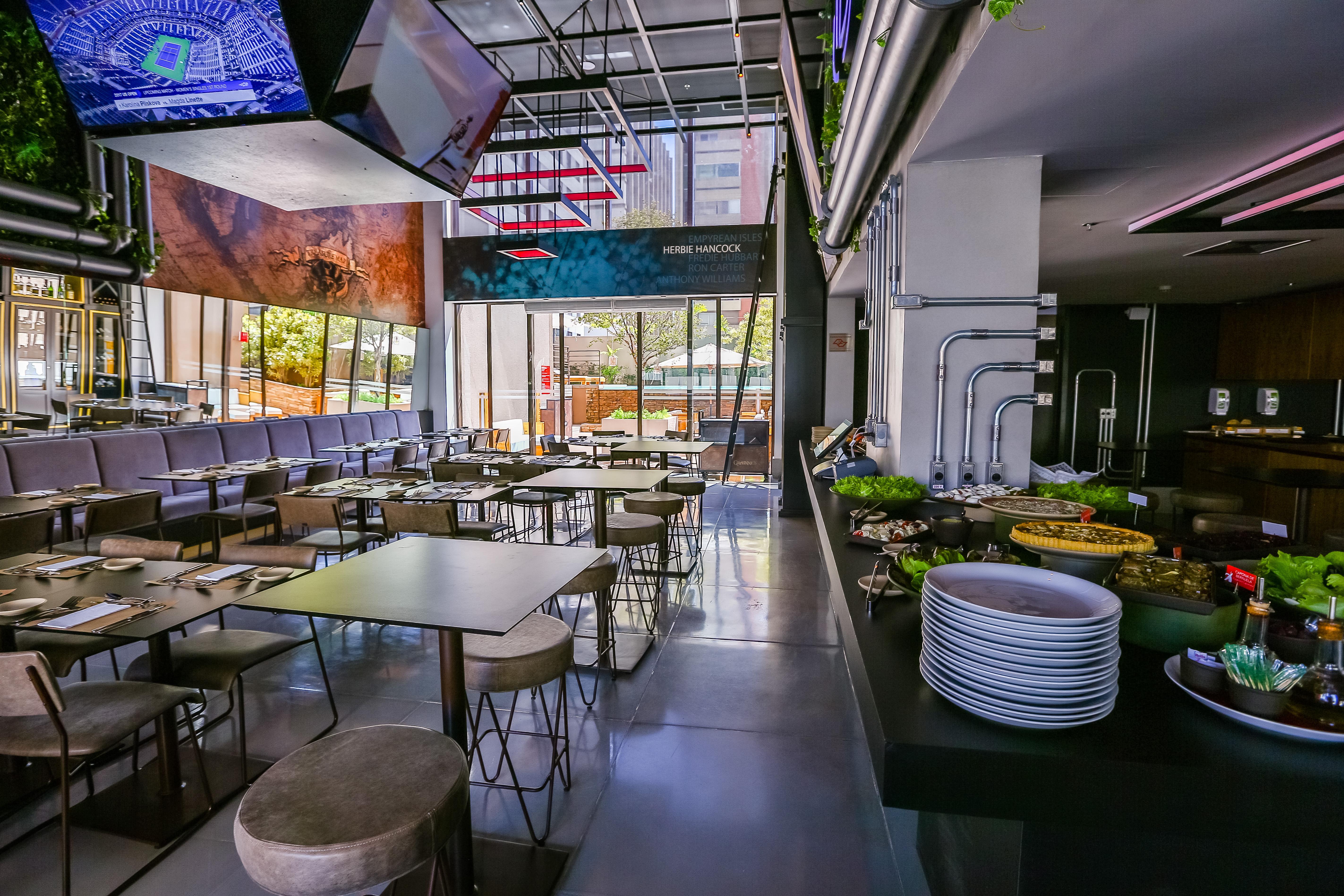 Radisson Red Campinas Hotel Ngoại thất bức ảnh The interior of the restaurant